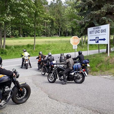 Richnow'S Bett Und Bike Ehem. Landgasthof Hotel Zittau Esterno foto